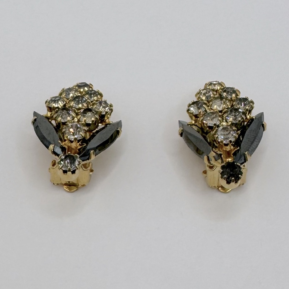 VINTAGE Crystal Clip-On Earrings - Picture 9 of 14